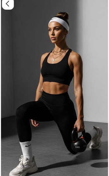 sports bra, athletic leggings, workout set, training gear, fitness apparel, product demo, lifestyle, minimalist, energetic, trustworthy, black, neutral